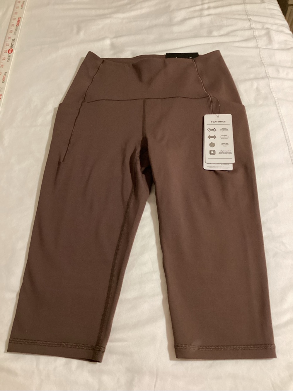 RBX knee length capris size S, brown, NWT